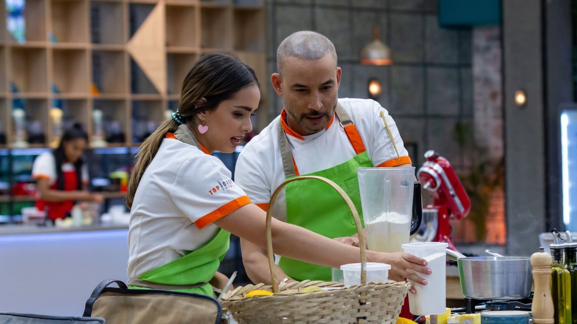 Watch Top Chef VIP Highlight Alana Lliteras y Germán Montero son una