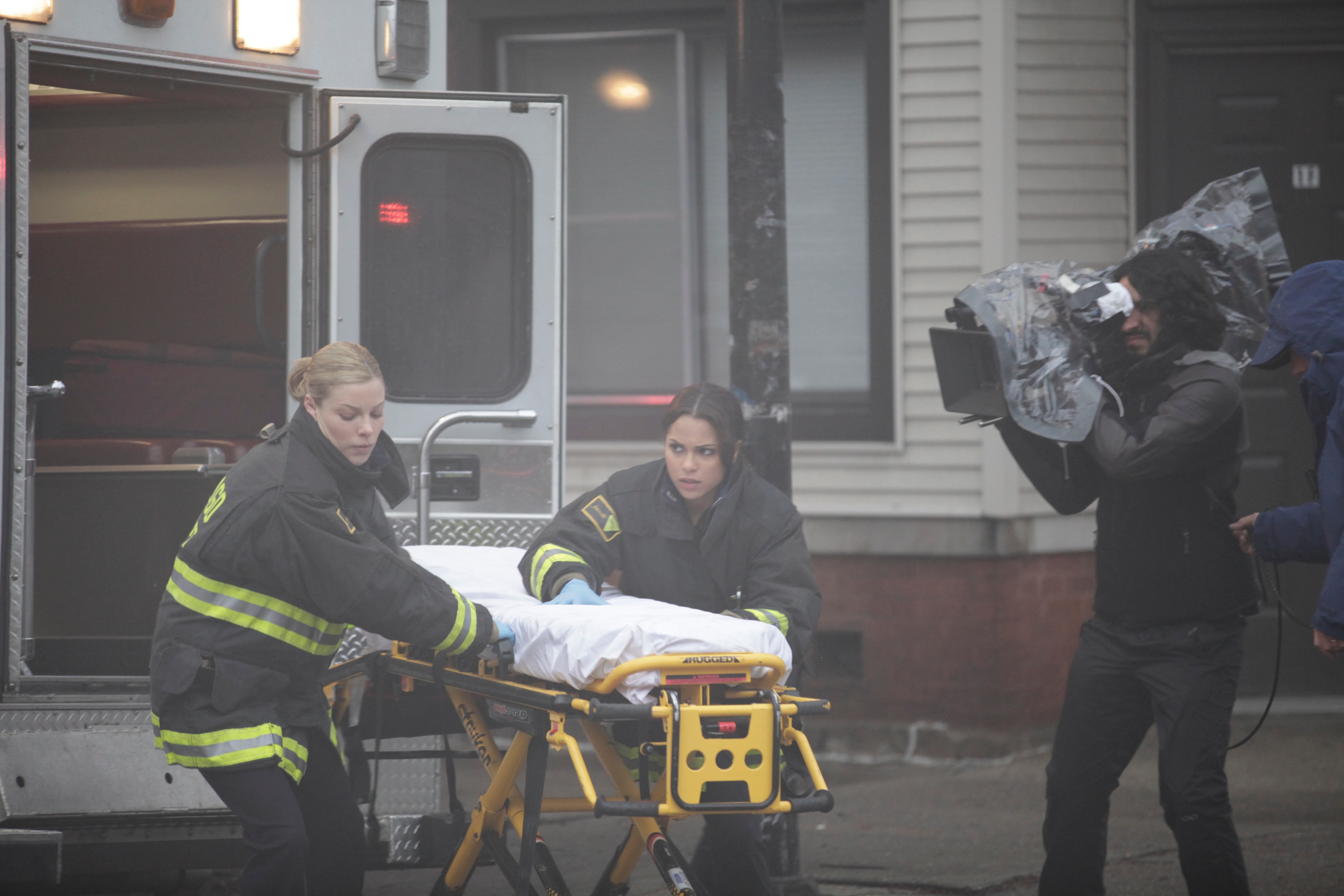 Chicago Fire Behind The Scenes A Little Taste Photo 276011