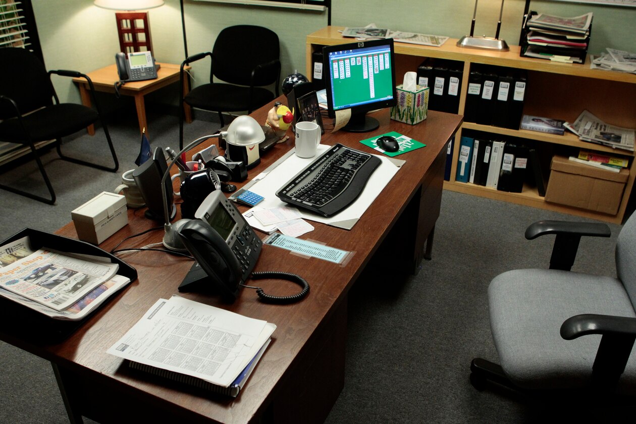 The Office Creed's Management Skills Photo 605031