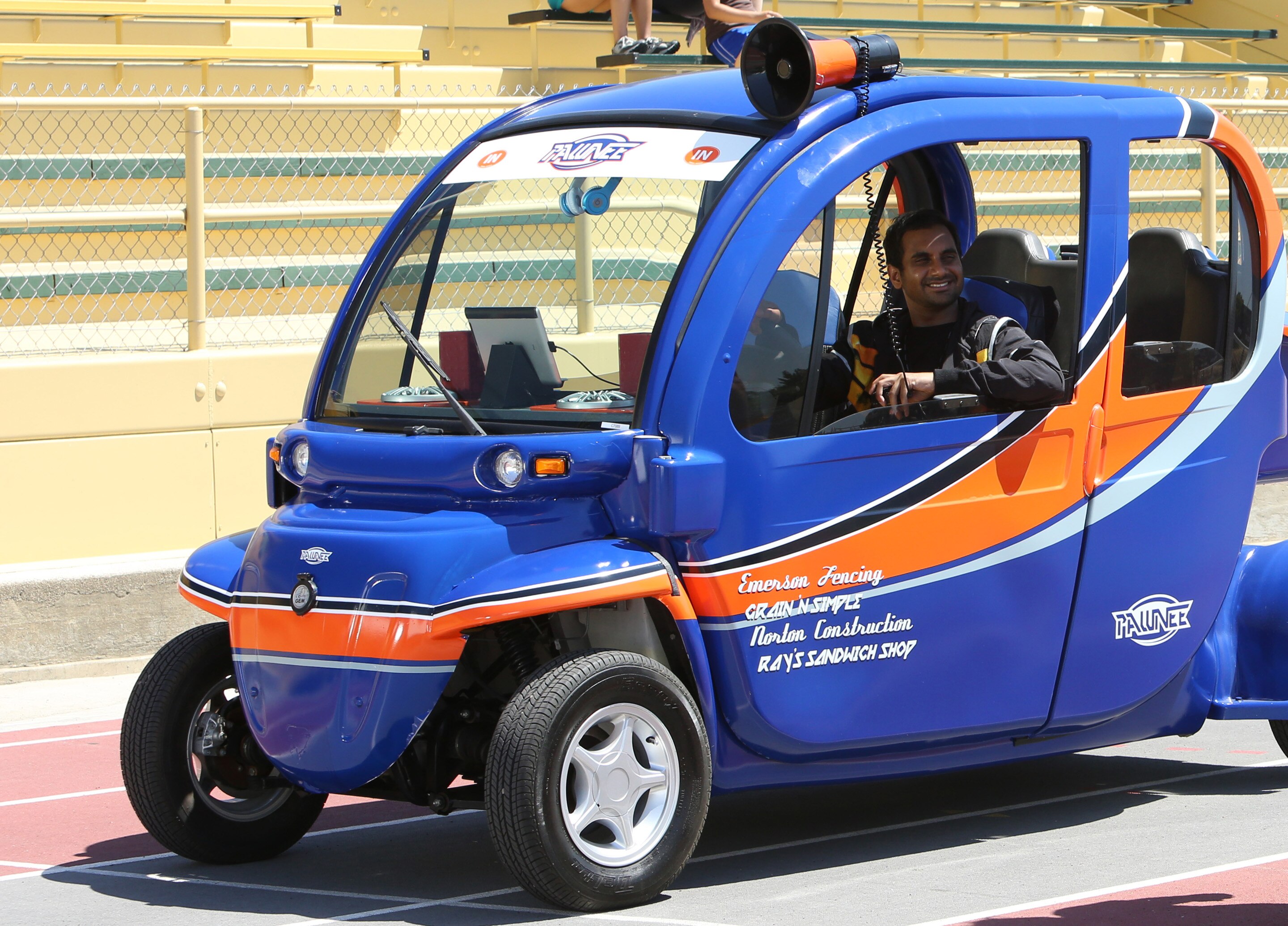 Parks and Recreation Tom's Golf Cart Photo 160146
