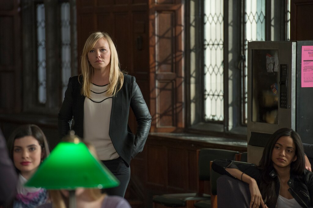 Law & Order Special Victims Unit Girl Dishonored Photo 116726