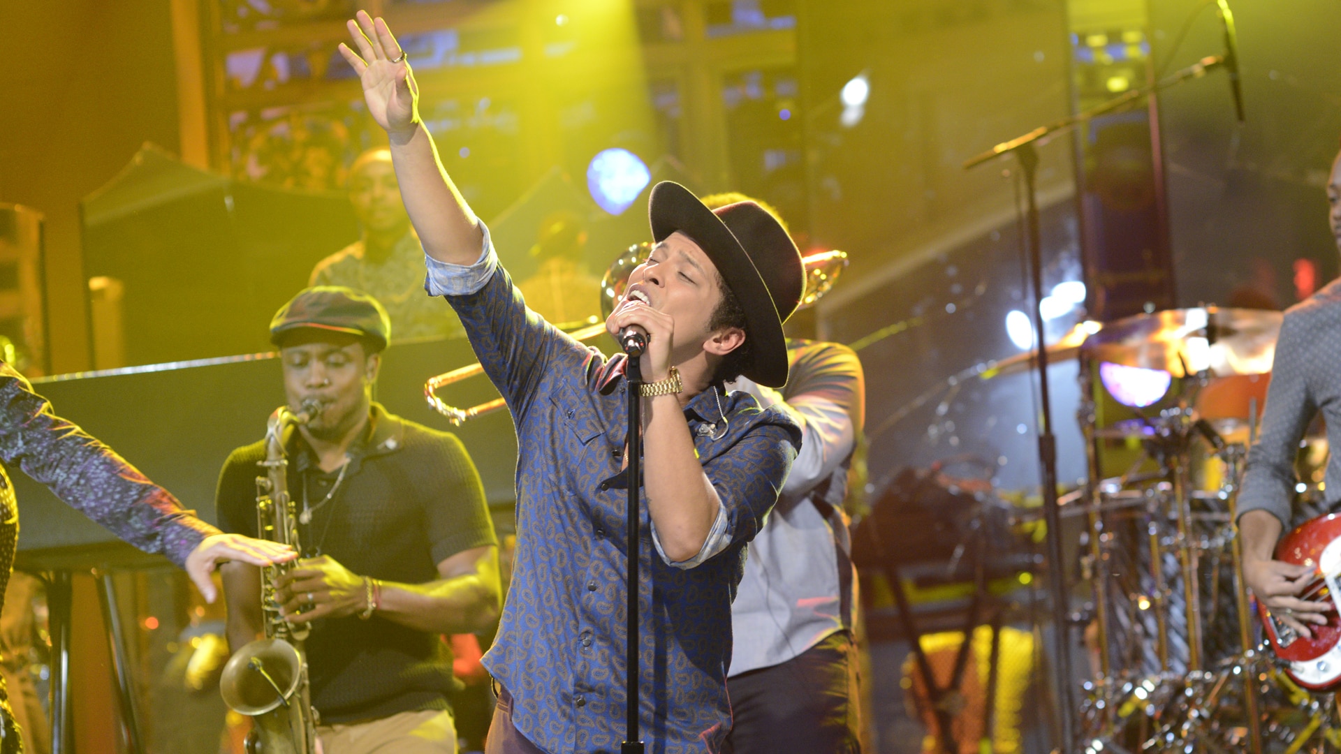 bruno mars locked out of heaven saturday night live