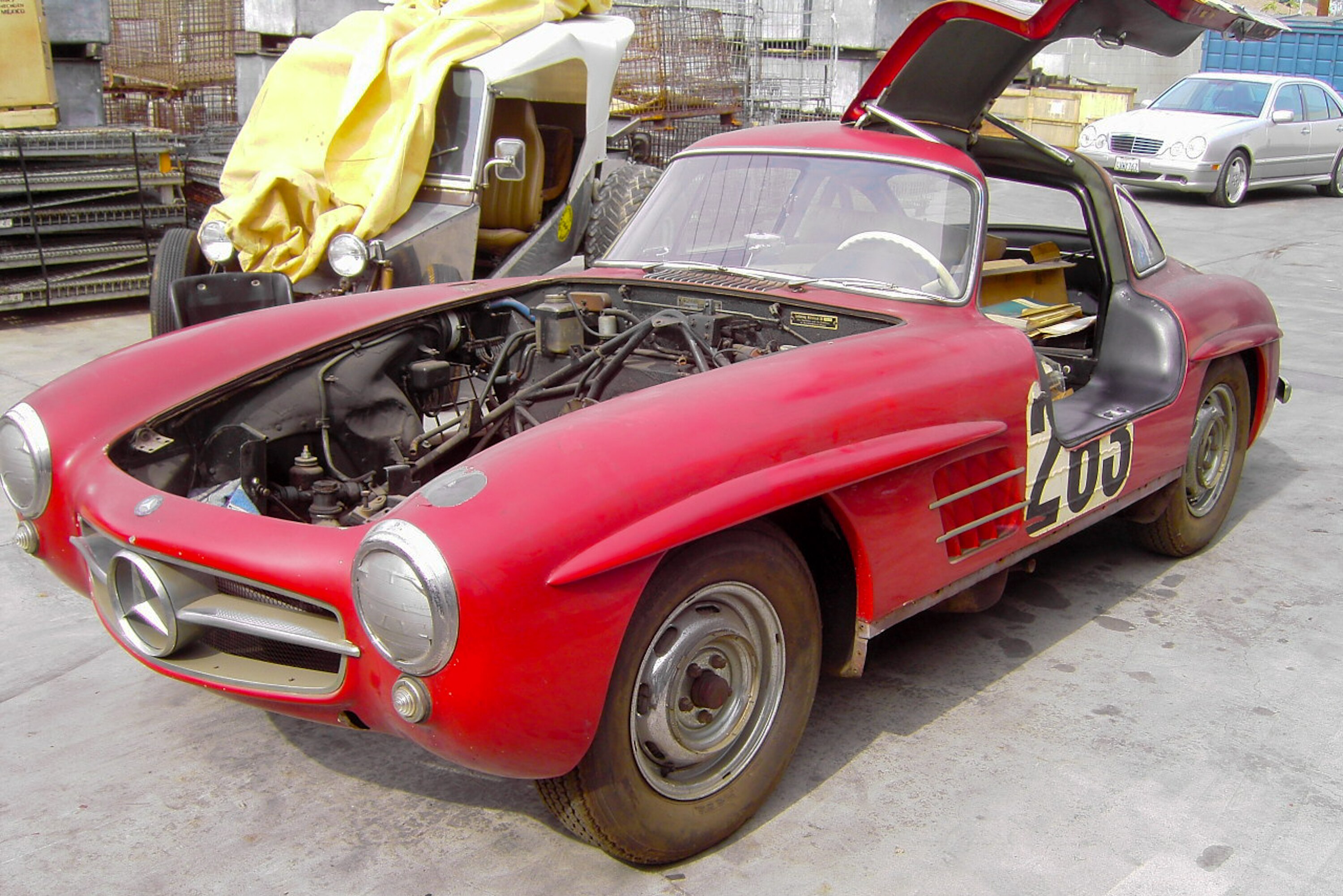 Mercedes Gullwing Restoration The Unseen Secrets Of The Bodywork - hq5dj01