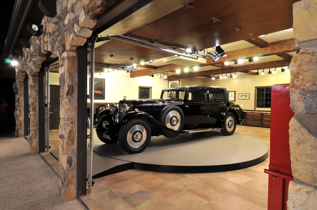 Jay Leno's Garage Jay's Home Garage Turntable Photo 409351