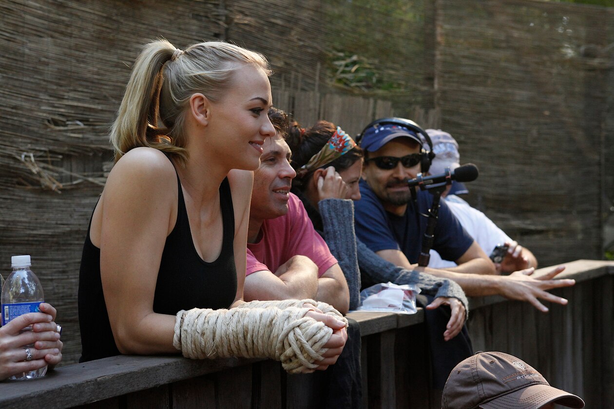 Chuck Behind the Scenes Sarah's Fight Scene Photo 851181