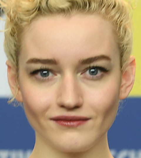 Julia Garner on The Tonight Show Starring Jimmy Fallon